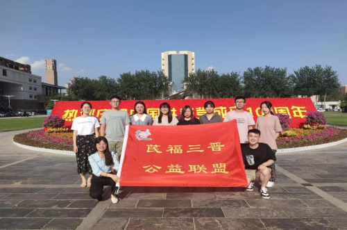 图6 项目成员合影.png